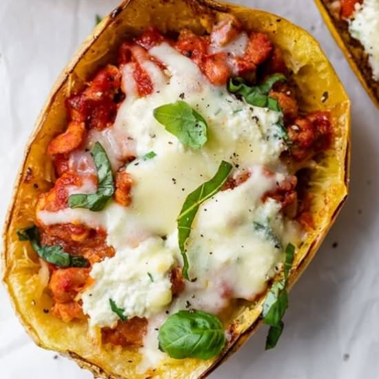 Spaghetti Squash Lasagna Boat