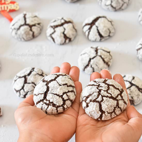 Chocolate Crinkle Cookies