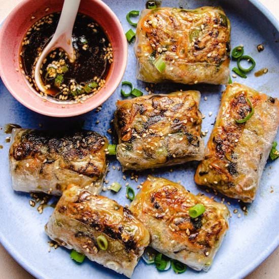 Crispy Rice Paper Dumplings
