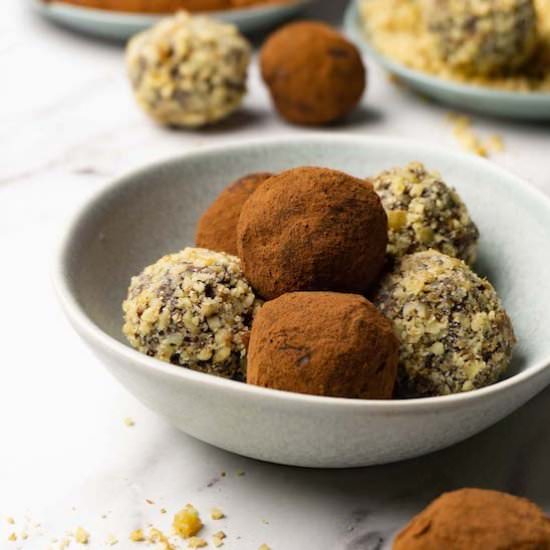 Easy homemade chocolate truffles