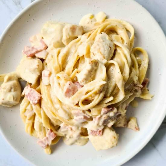 Creamy chicken & bacon pasta