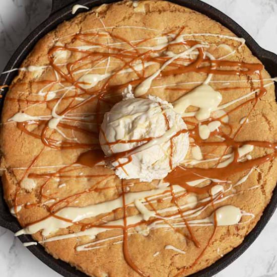 Vegan Biscoff Cookie Dough Skillet