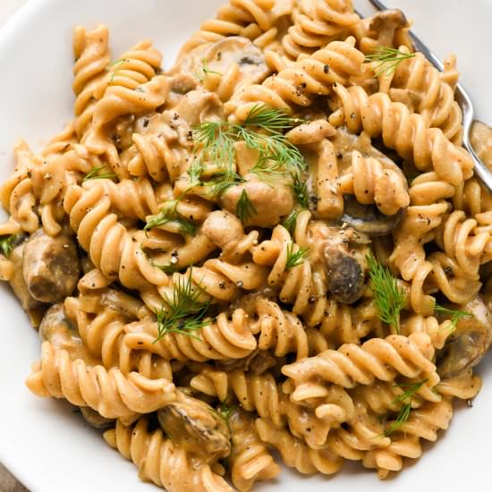 Creamy Vegan Mushroom Stroganoff