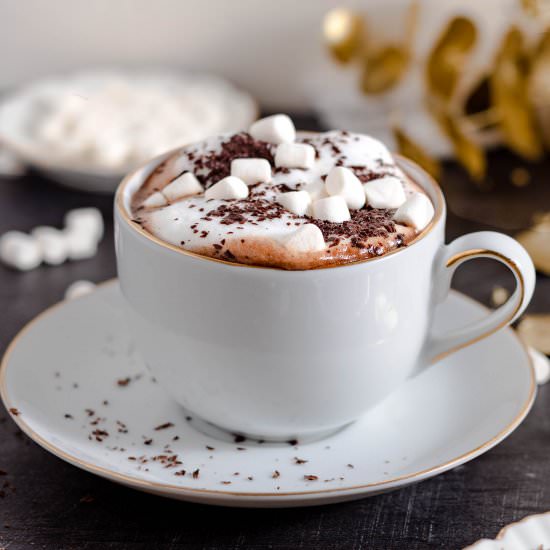 Easy Homemade Mocha Latte