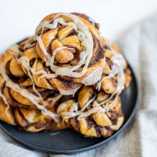 Brioche Cinnamon Bun Twists