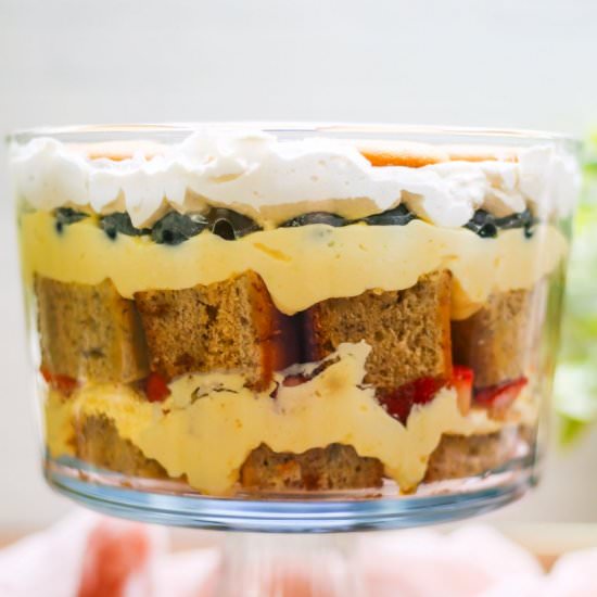 BANANA TRIFLE
