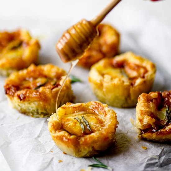 Mini Honey Baked Brie Puff Pastries