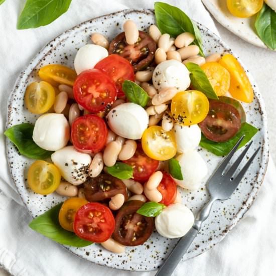 White Bean Caprese Salad