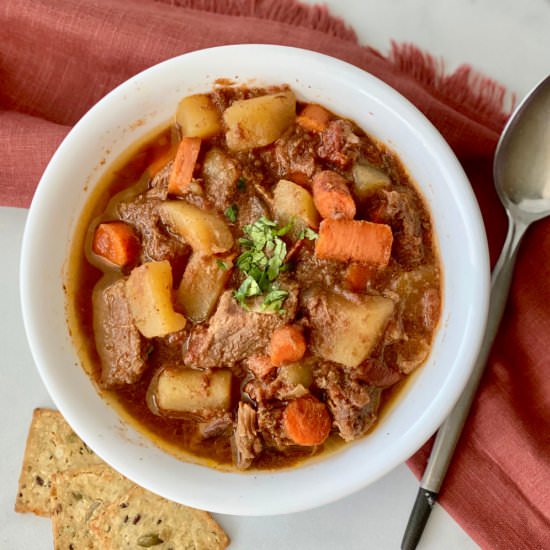 Slow Cooker Hungarian Goulash