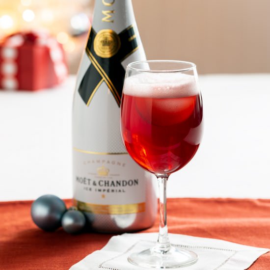 sorrel snowball champagne cocktail