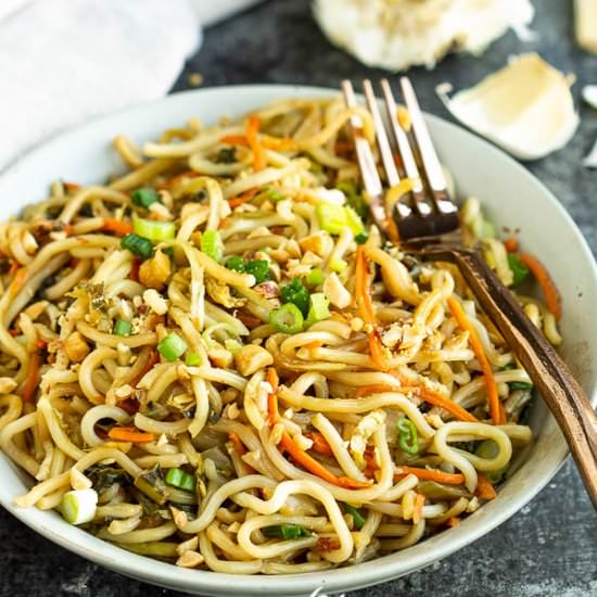 One Pot Spicy Thai Noodles