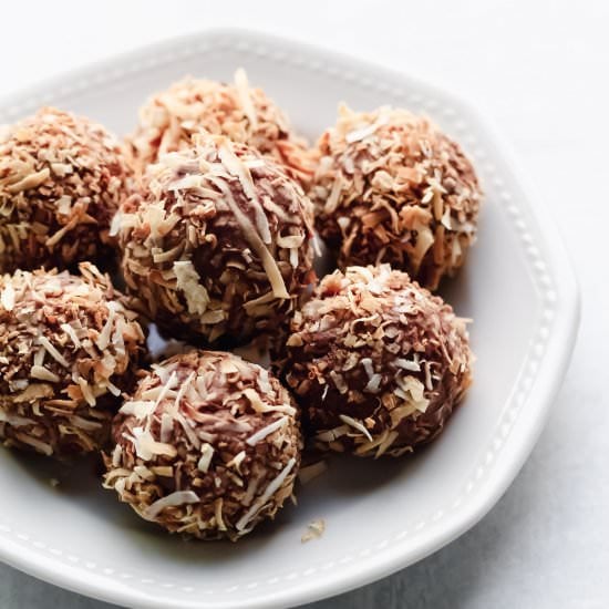 Clean Keto Protein Energy Balls