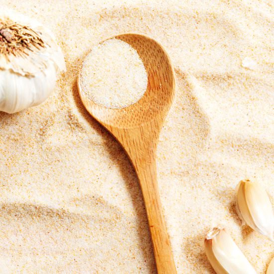 How to Make Garlic Salt
