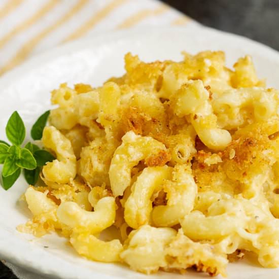 Secret Ingredient Creamy MacnCheese