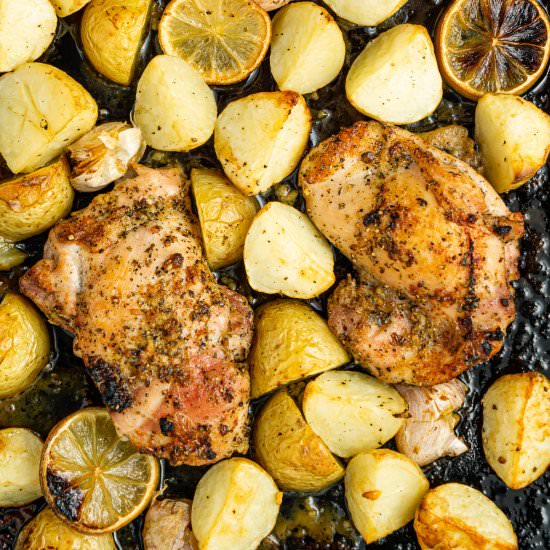 Lemon and Garlic Chicken Tray Bake