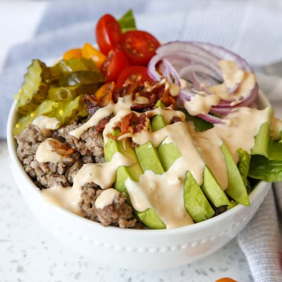 LOW-CARB BURGER BOWL