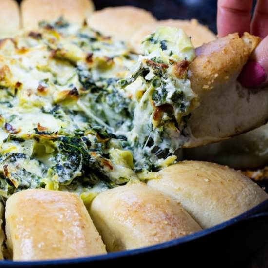 Spinach Artichoke Dip Bread Ring