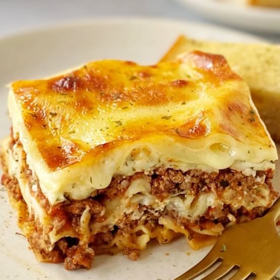 Make Ahead Freezer Friendly Lasagna