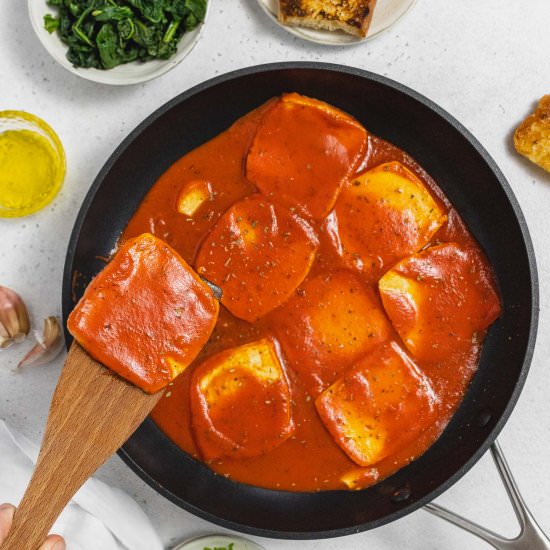 Tofu in tomato “pizzaiola” sauce
