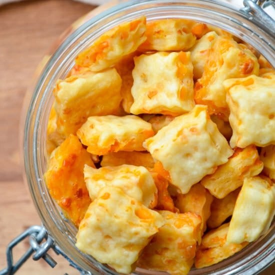 Sourdough Cheese Crackers