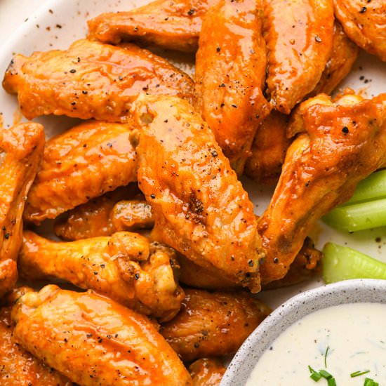 Crispy Baked Buffalo Chicken Wings