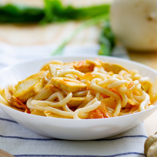 Kimchi with tofu and noodles