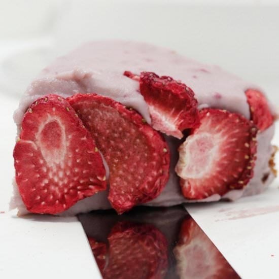 Healthy Strawberry Cake (sugar free