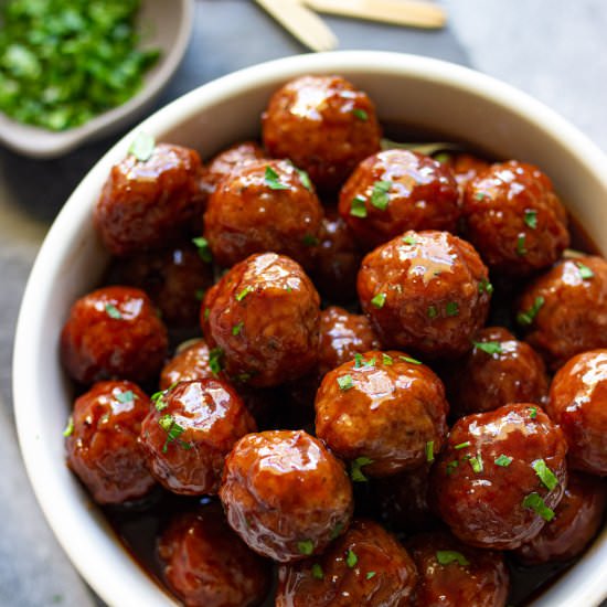 Slow Cooker Grape Jelly Meatballs