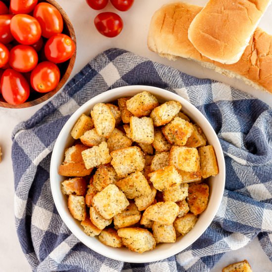 Hot Dog Bun Croutons
