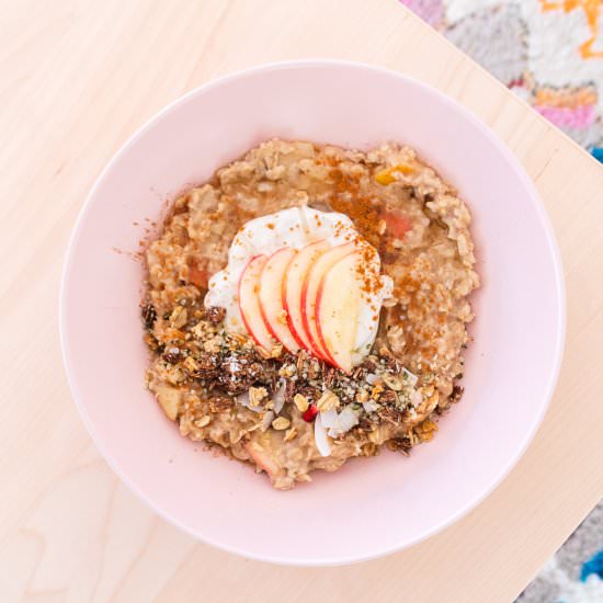 Vegan Apple Pie Oatmeal