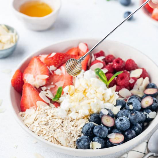 Cottage Cheese and Fruit Bowl