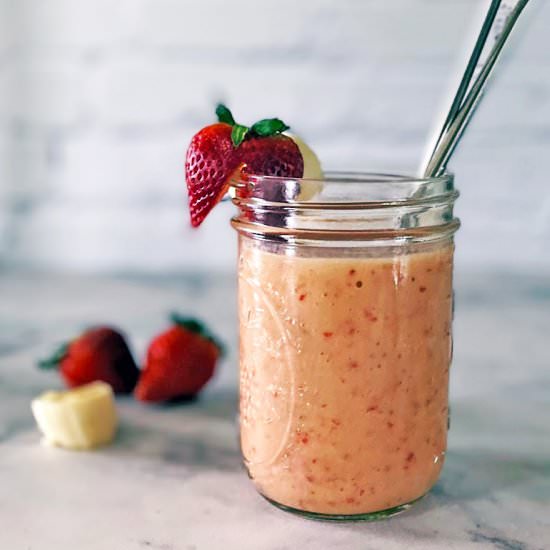 Banana Mango Strawberry Smoothie