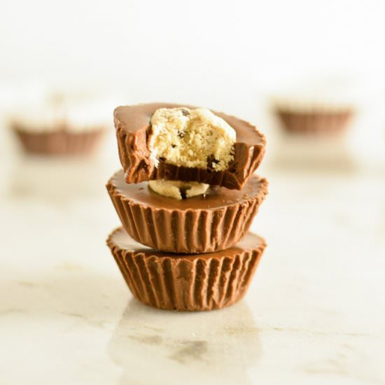 Easy Cookie Dough Mini Nutella Cups