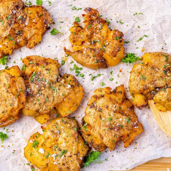 CRISPY SMASHED POTATOES