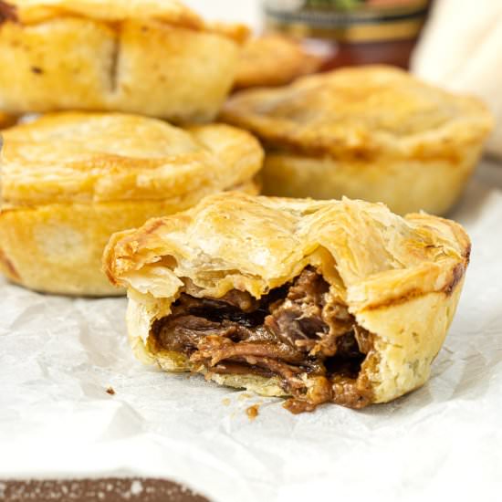 Mini Beef Pies (Party Pies)