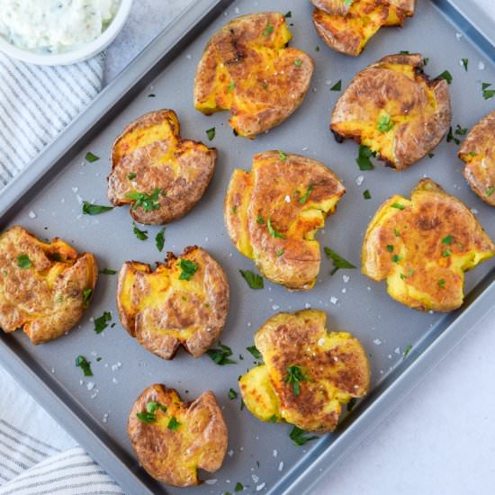 Crispy Air Fryer Smashed Potatoes