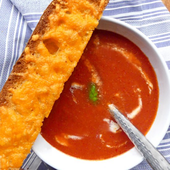Rich and Creamy Tomato Soup