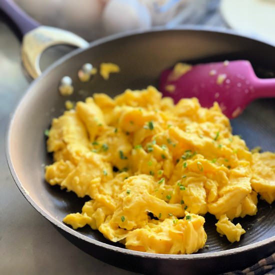 How to Make Scrambled Eggs