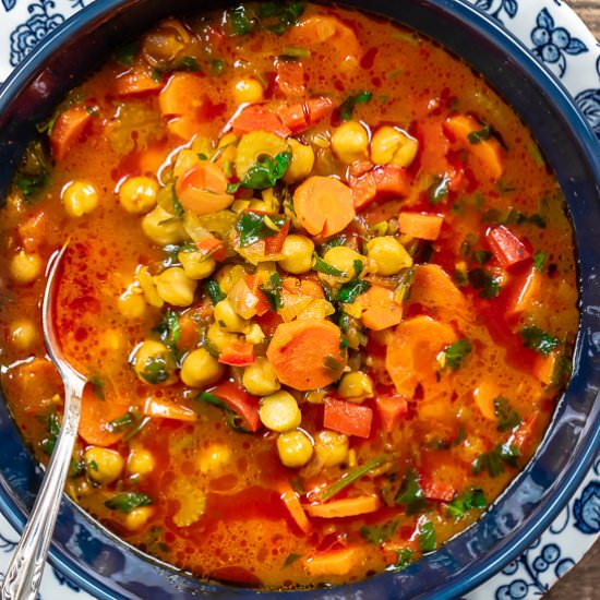 Easy Mediterranean Chickpea Soup