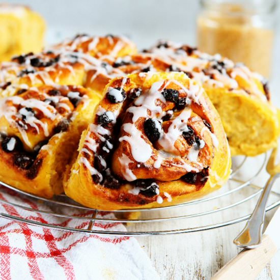 Pumpkin Cinnamon Raisin Rolls