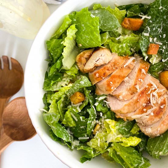 Simple & Easy Chicken Caesar Salad