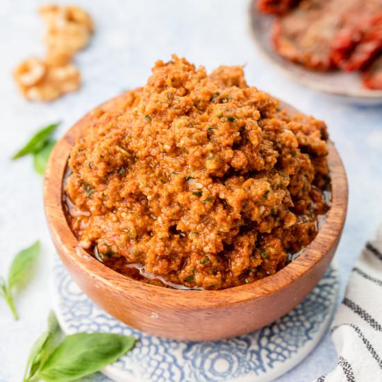 sun-dried tomato pesto