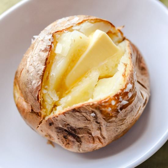 Air Fryer Baked Potatoes