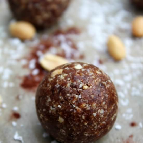 Chocolate Peanut Energy Balls