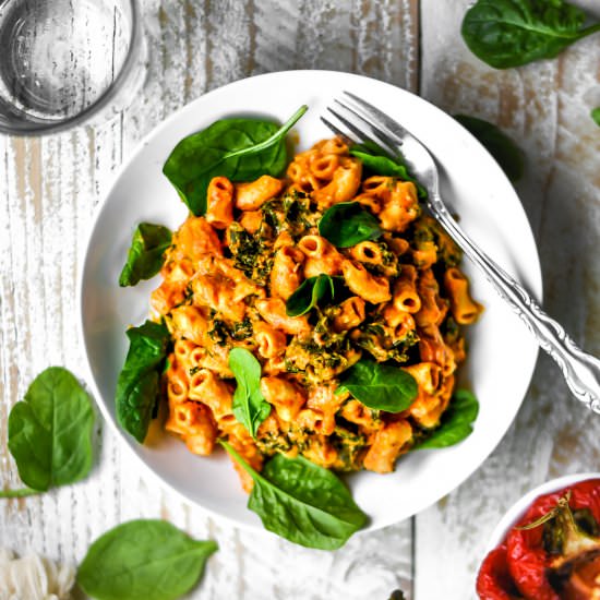 Kale & Spinach Vegan Chickpea Mac &