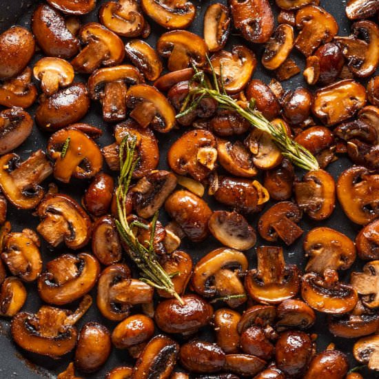Vegan Garlic Mushrooms