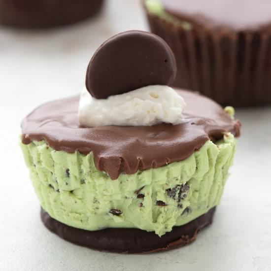 Keto Thin Mint Cheesecakes