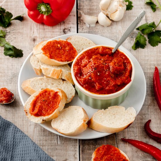 Ajvar – Red Pepper Aubergine Dip