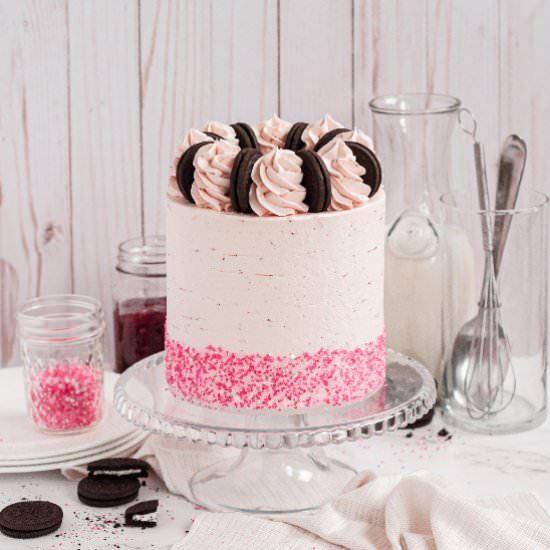 Strawberry Oreo Cake