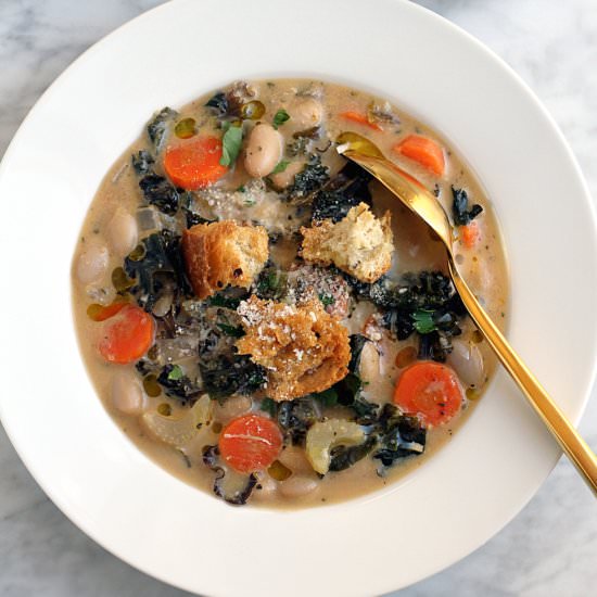 Vegan White Bean Soup with Kale